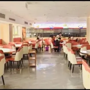 店铺装修500把新椅子被附近居民一小时搬空？四川遂宁警方通报
