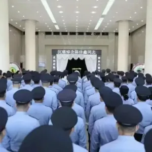 内蒙古一30岁派出所女副所长为营救跳楼轻生群众不幸牺牲 轻生群众获救