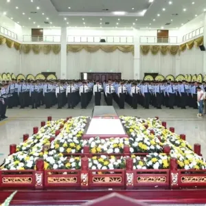 民警唐万羴拦截违法逃窜车辆时被撞牺牲，年仅22岁，去年7月刚参加工作